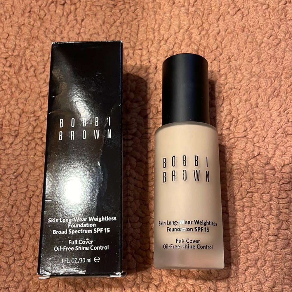 Bobbi Brown Foundation